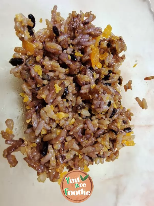 Fried-Rice-with-Salted-Egg-Yolk