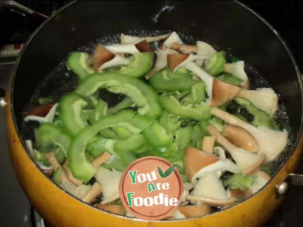 [summer cold dishes] bitter gourd mixed with mushroom