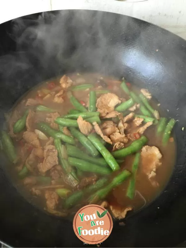 Braised noodles with beans