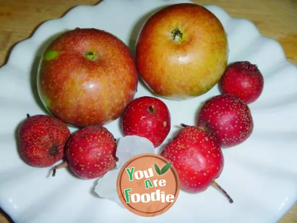 [health soup pot] simple and delicious -- apple and hawthorn sweet soup