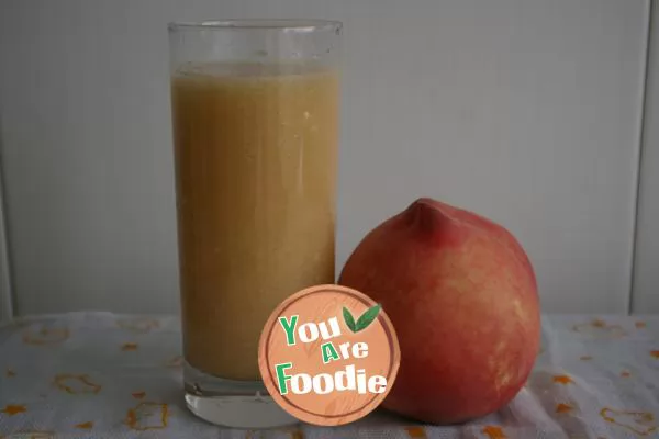 Fresh-peach-juice