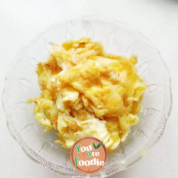 Fried egg with cucumber