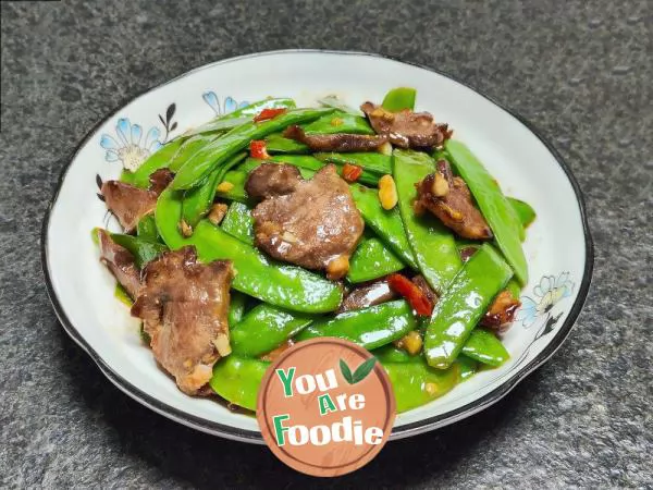 Stir fried Pork with Snow Beans