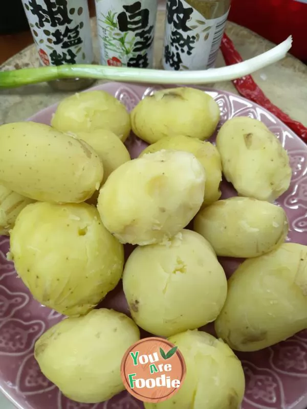 Cumin pepper and salt potato