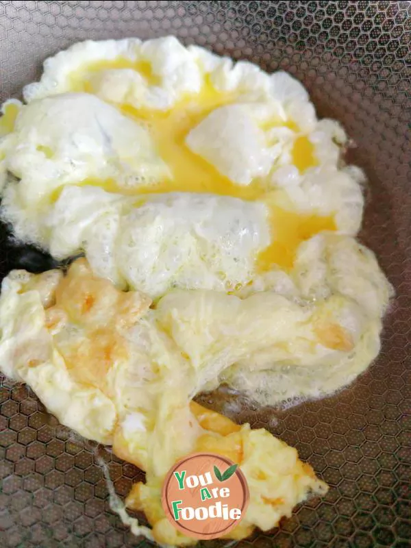 Scrambled egg with sugar