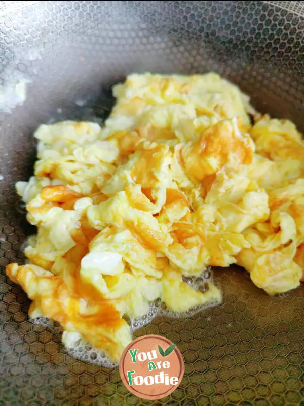 Scrambled egg with sugar