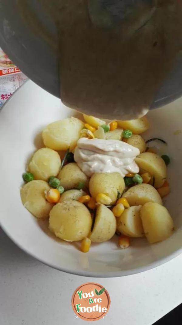 Rosemary potato salad