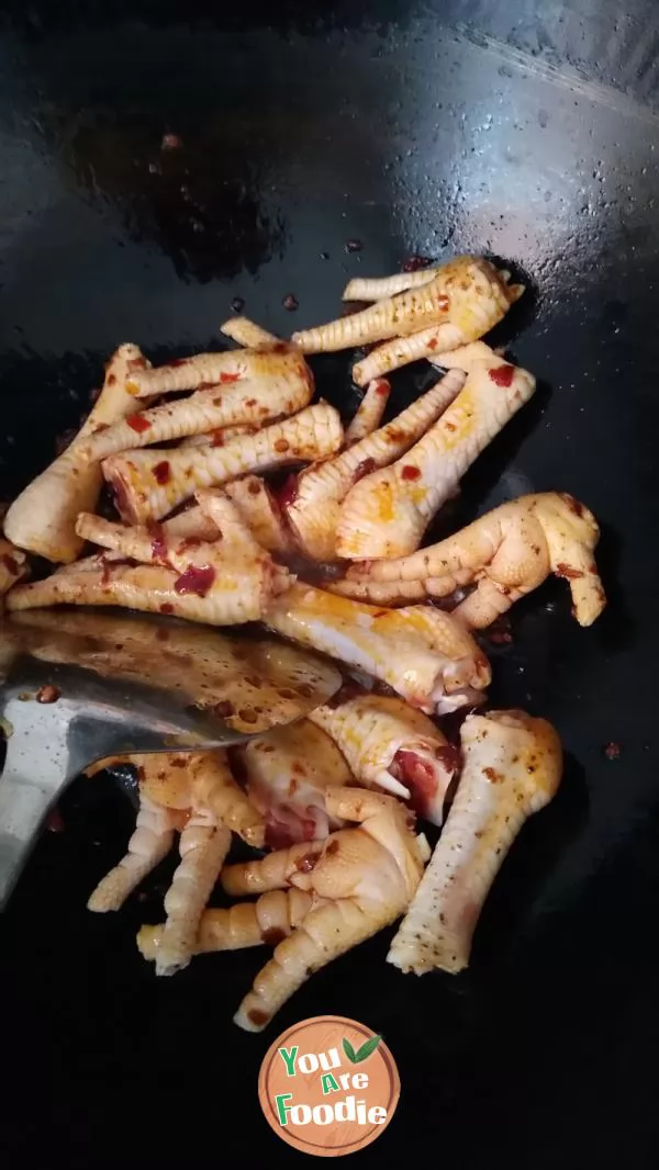 Braised chicken claw