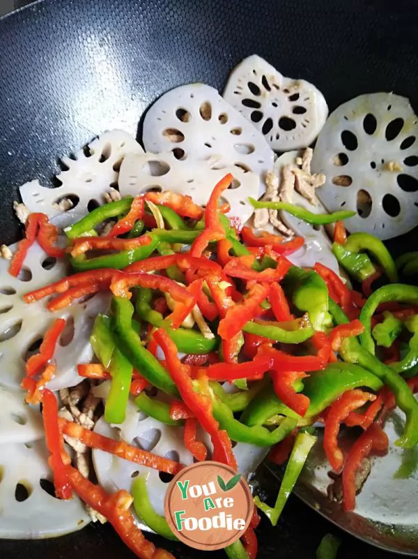 Stir fried lotus root slices