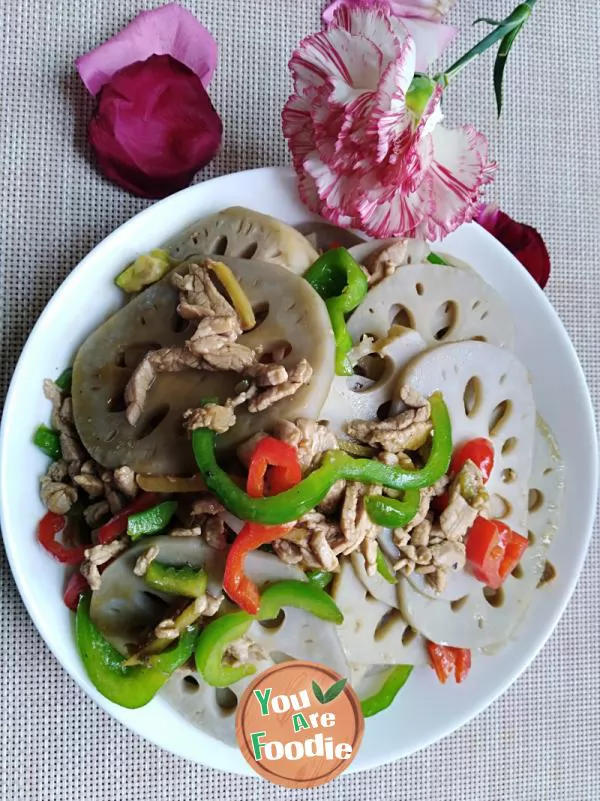 Stir fried lotus root slices