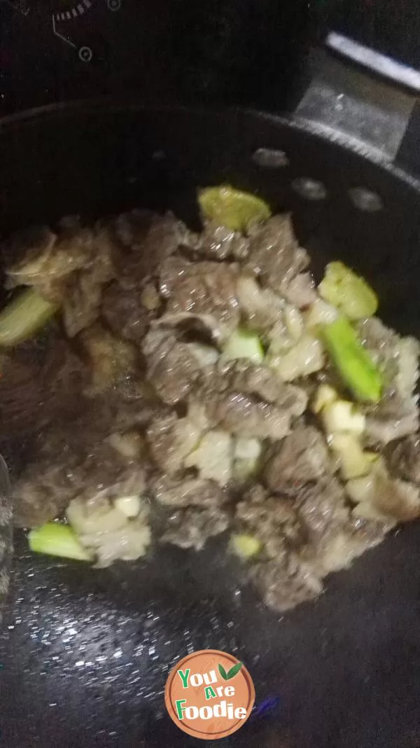 Stewed beef with potatoes