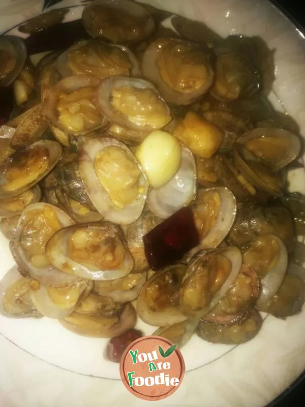 Garlic flavored clam