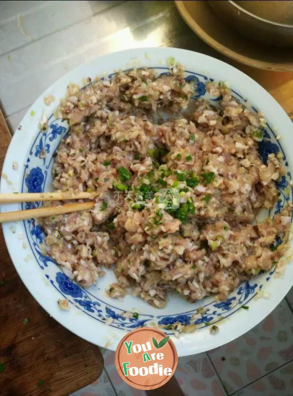 Steamed dumplings with crystal