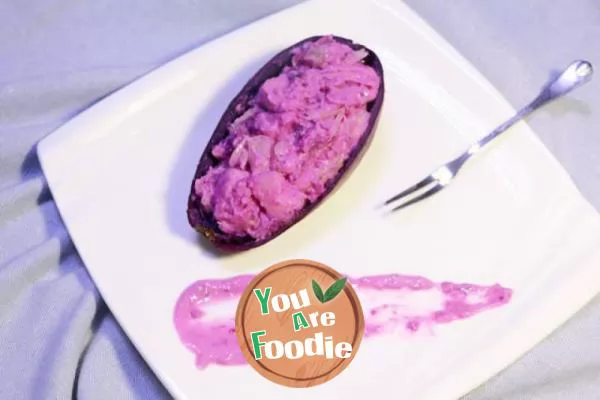 Purple-potato-salad-boat