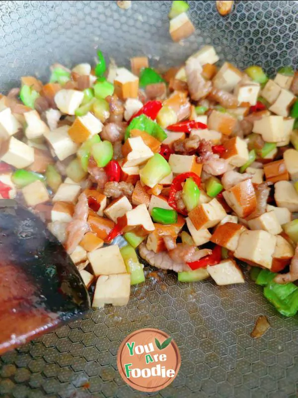 Fried towel gourd with dried beans