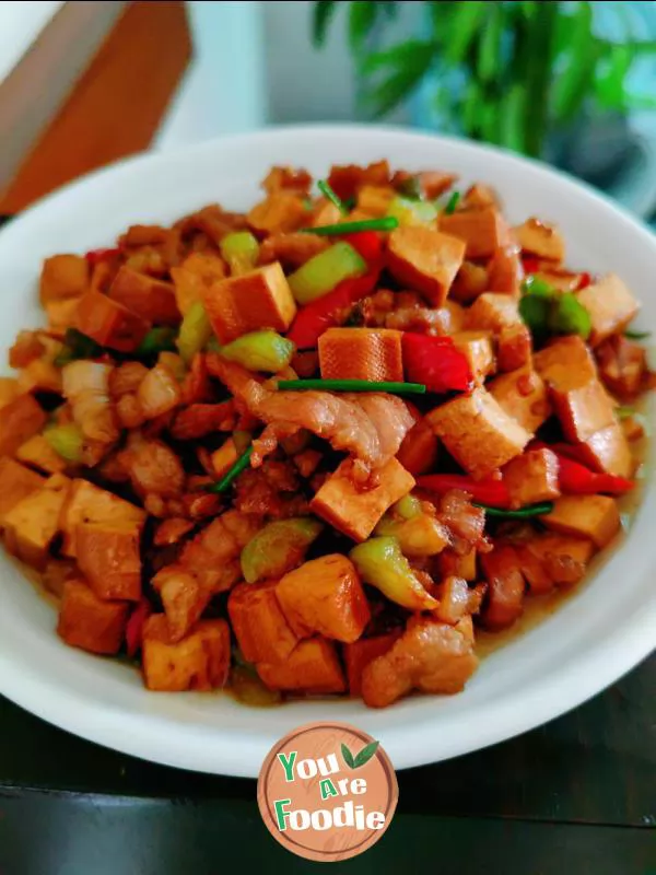 Fried towel gourd with dried beans