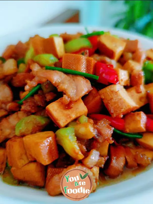 Fried towel gourd with dried beans