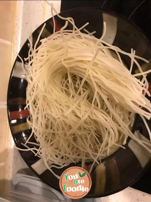 Lazy rice noodles