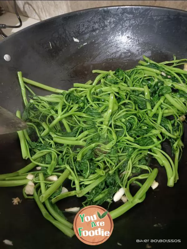 tumis kangkung 