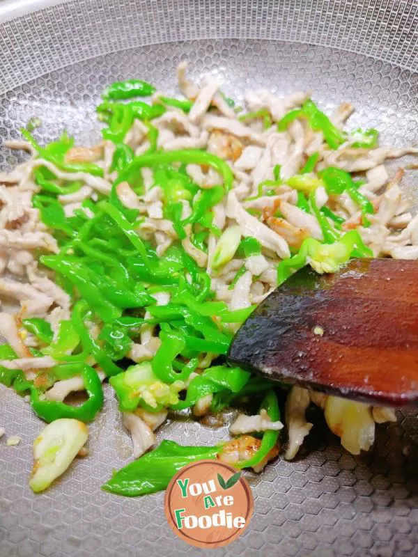 Sauteed Shredded Pork with Green Pepper