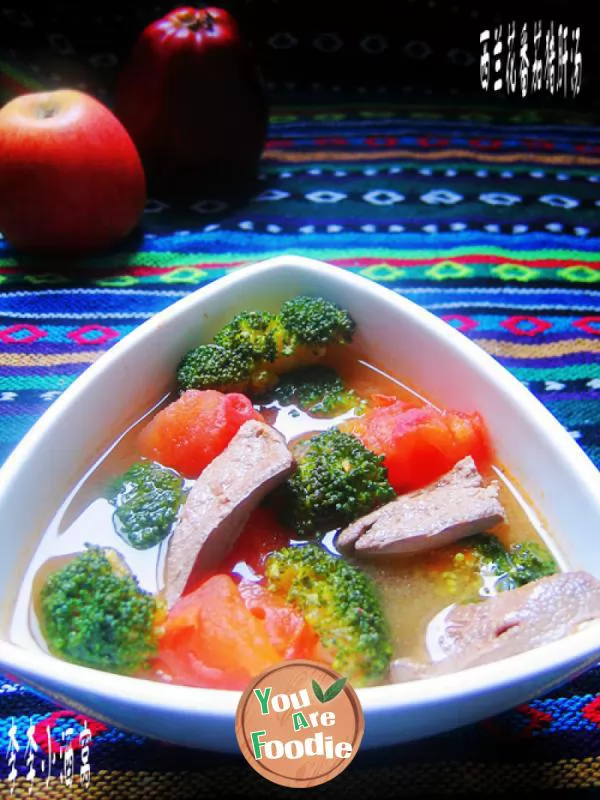 Broccoli tomato pork liver soup