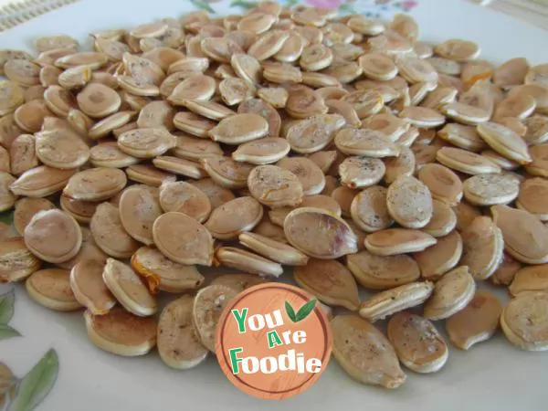 Fried pumpkin seeds