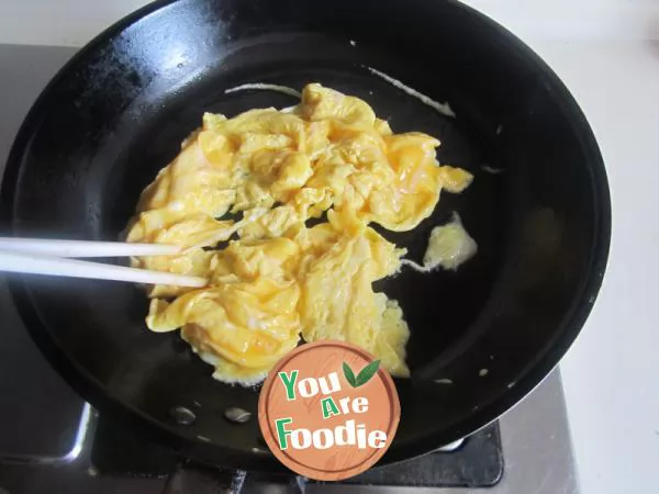 Fried egg with bitter gourd