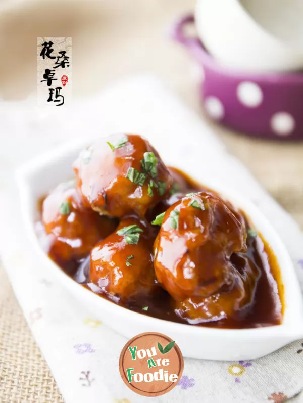 Sweet-and-sour-sweet-taste-sweet-and-sour-meatballs