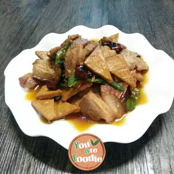 Fried streaky pork with dried pork