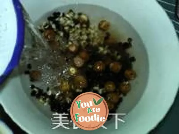 Red bean, Adlay and lotus seed porridge