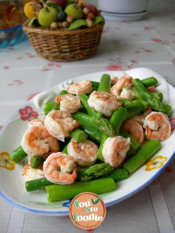 Shrimp-with-asparagus