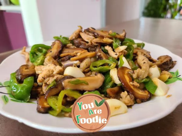 Fried Shredded Pork with Mushrooms and Green Peppers