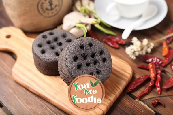 Soft honeycomb briquette