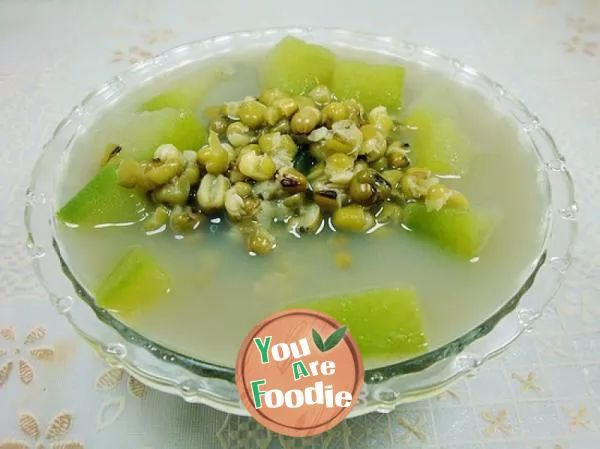 Mung-bean-and-white-gourd-health-soup