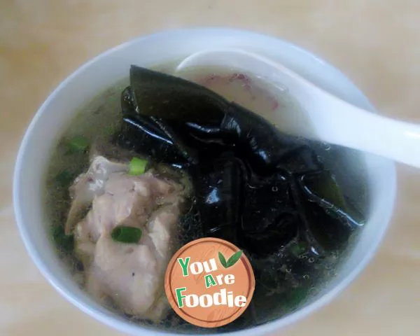 Kelp-and-Spareribs-Soup