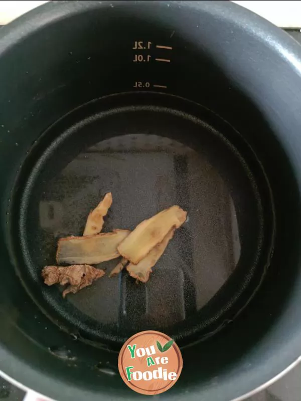 Loofah ginger slice soup