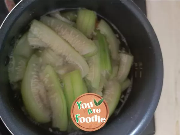 Loofah ginger slice soup
