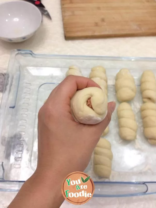 Steamed bun roll with milk flavored ham