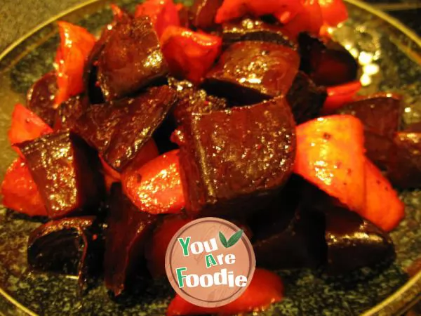Beet head carrot salad