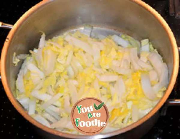 Chinese cabbage, egg dumplings and vermicelli soup