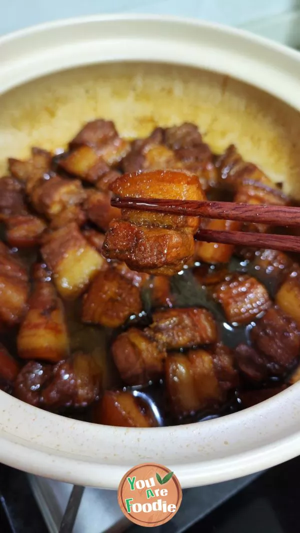 braised pork in brown sauce