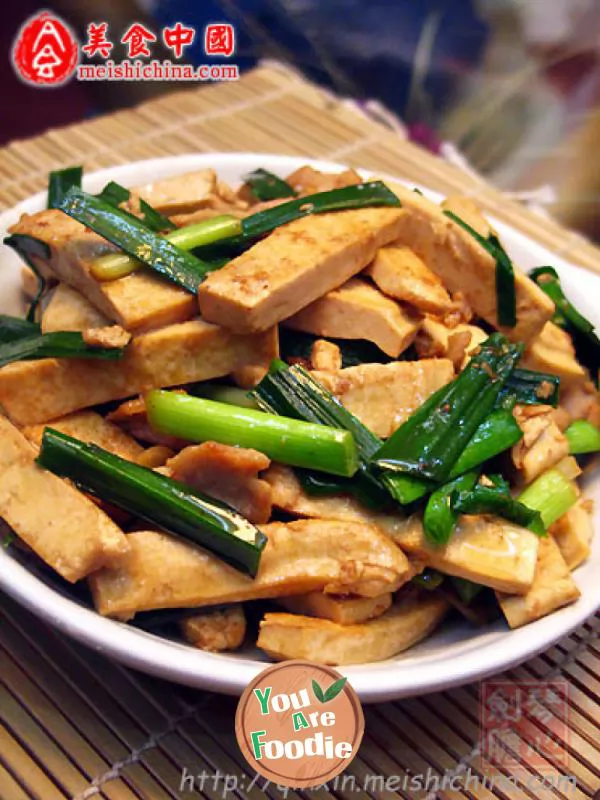 Simple-fried-dried-beans-with-garlic-sprouts