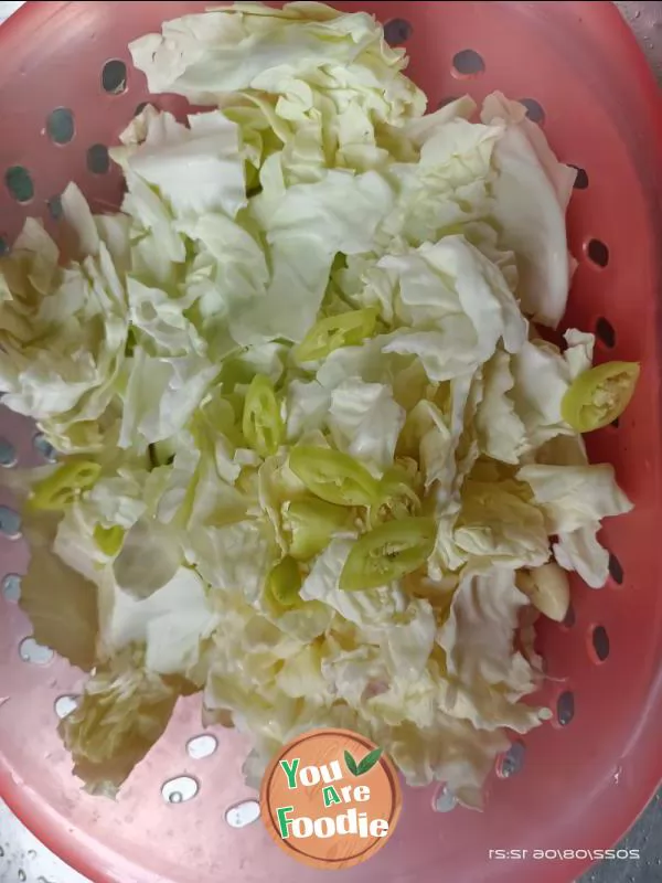 Shredded cabbage