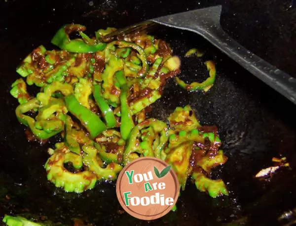 Quick fried bitter gourd and pepper in soy sauce