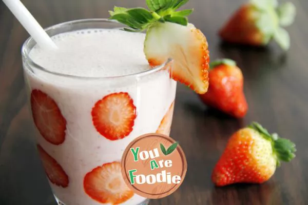 Strawberry milkshake Smoothie