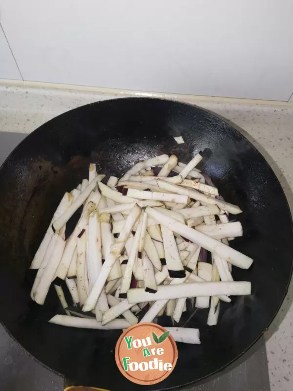 Stir fried Shredded Eggplant with Peppers