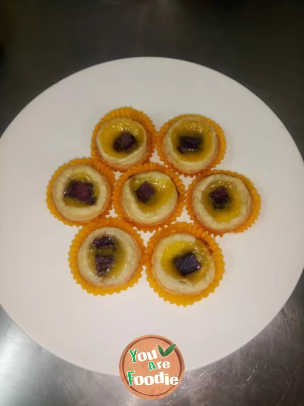 Purple potato egg tart