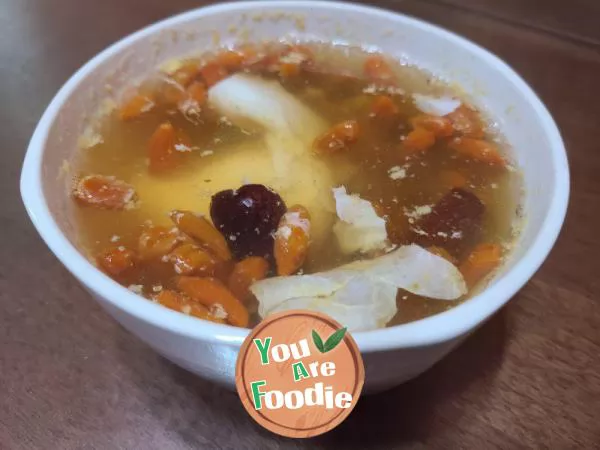 Chinese wolfberry, jujube and egg soup