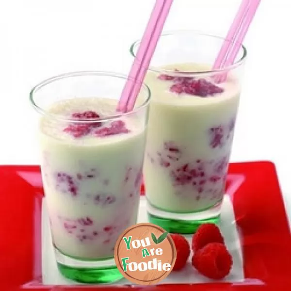 Cranberry-apple-milkshake