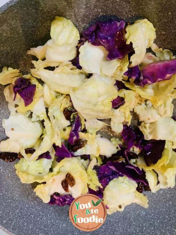 Stir fried double cabbage